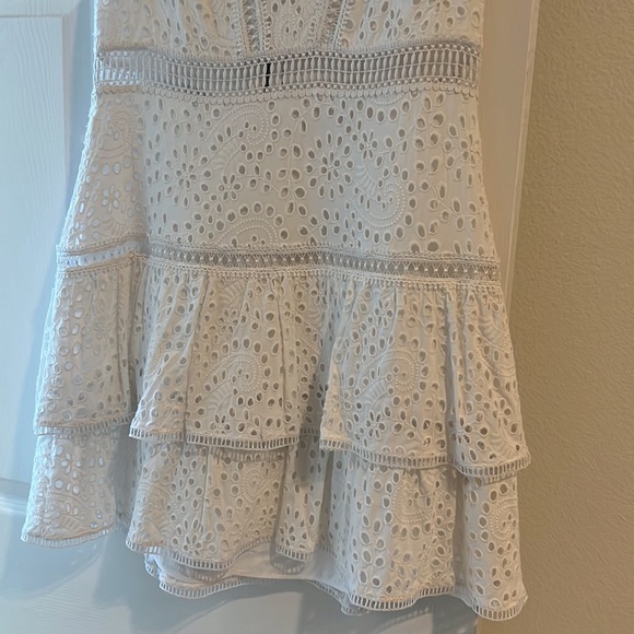 Alice + Olivia Tonie Embroidered Eyelet Dress size 10 - Picture 3 of 5